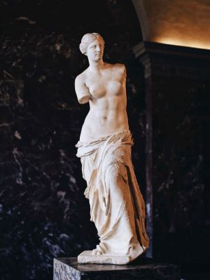 Обои 2300x3063 Венера Милосская, статуя, скульптура
