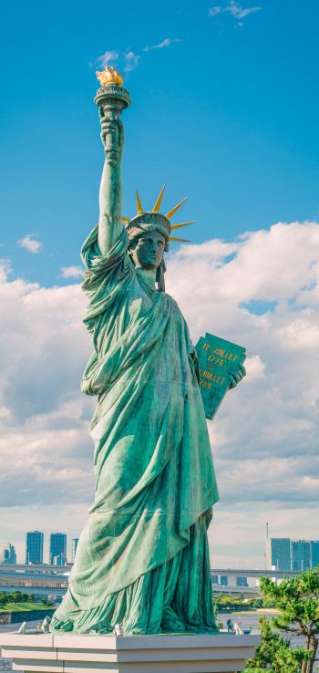 Statue of Liberty, statue, New York Wallpaper 1080x2280