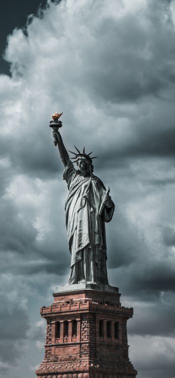 Statue of Liberty, statue, New York Wallpaper 828x1792