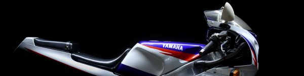 Yamaha, black Wallpaper 1590x400