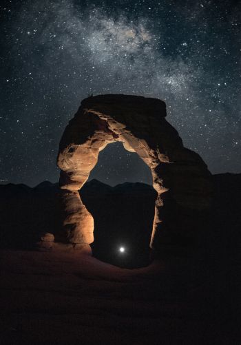 Delicate Arch, Utah, night Wallpaper 1668x2388