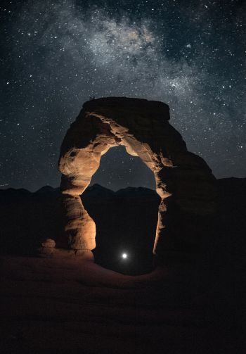 Delicate Arch, Utah, night Wallpaper 1640x2360