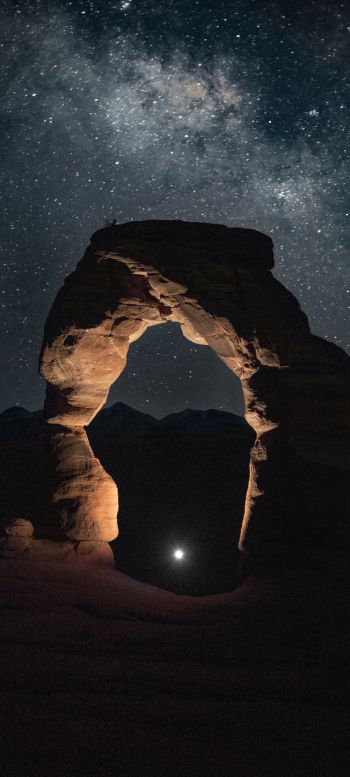 Delicate Arch, Utah, night Wallpaper 1080x2400