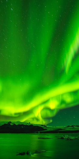 northern lights, green, landscape Wallpaper 720x1440