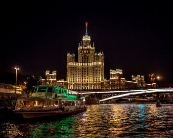 Обои 1280x1024 Москва, река, Сталинская высотка
