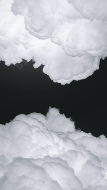 Обои 640x1136 кучевые облака, черный и белый